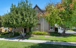 1763 N Leonard Avenue, Clovis, CA 93619
