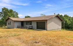 13906 Elm Drive, Plato, MO 65552