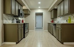 210 LOESCH Dr, Elgin, TX 78621