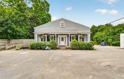 65 School St, Pembroke, MA 02359