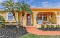 889 VANCE CIRCLE NE, PALM BAY, FL 32905
