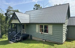 2520 Riverton Rd, Jamestown, TN 38556