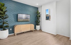 725 E. Route 66, Glendora, CA 91740