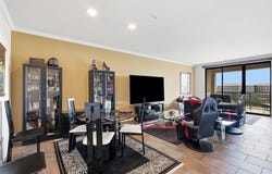 330 Las Colinas Boulevard E, Irving, TX 75039
