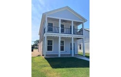 210 S 3rd St, Amory, MS 38821