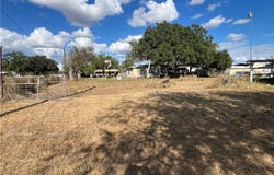 113 4th Street, Mathis, TX 78368