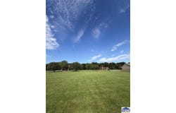 Westview Drive, Linton, IN 47441