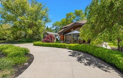 1345 E Lake Drive, Novi, MI 48377