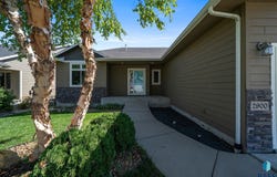 2900 S Statice Ave, Sioux Falls, SD 57106