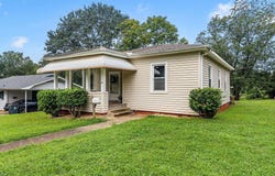 33 Lawrence Street, Lyman, SC 29365