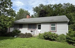 32 University Court, Normal, IL 61761
