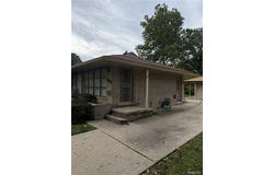 27663 Shagbark Drive, Southfield, MI 48076