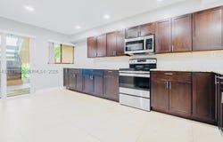 120 SW 96th Ter, Plantation, FL 33324