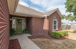 1242 Fox Trail Drive, Elkins, AR 72727