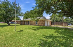 837 Springdale Road, Bedford, TX 76021