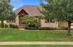 1202 Rolling Hills Dr, Augusta, KS 67010