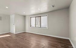 1236 E Evelyn Avenue, Hazel Park, MI 48030