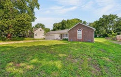 7904 E 87th Street, Raytown, MO 64138