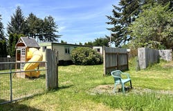 90884 HOLLYWOOD Ln, CoosBay, OR 97420