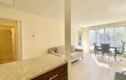2 Commodore Drive, Emeryville, CA 94608