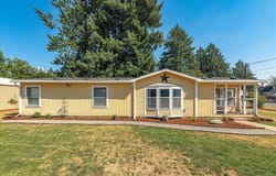 104 N Stevens Ave, Deer Park, WA 99006