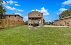 121 S Addison Road, Addison, IL 60101