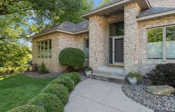 10605 54th Avenue N, Plymouth, MN 55442
