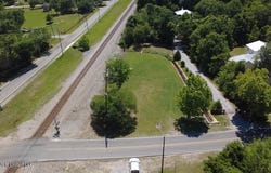 401 Nicholson Avenue, Waveland, MS 39576