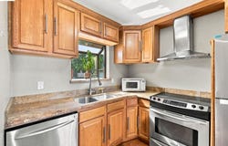 15925 Maubert Ave, San Leandro, CA 94578