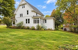 21 Oak Street, Champlain, NY 12919