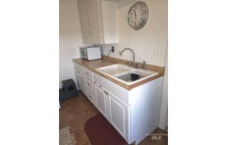 102 N 2nd St, Elk River, ID 83827