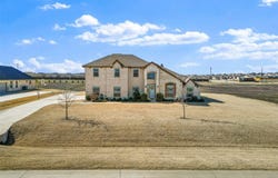 1133 Barrix Drive, Forney, TX 75126