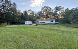 59 Masonite Lake Rd, Laurel, MS 39443