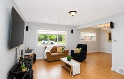 136 N MAY Street, Addison, IL 60101