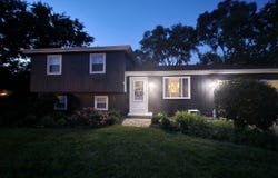 2412 Durness Court, Crest Hill, IL 60403