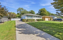 21810 Forestview Circle, Brook Park, OH 44142