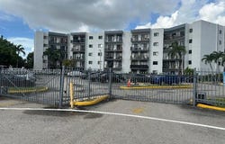 1820 W 53rd St, Hialeah, FL 33012