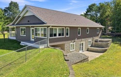 9301 County 513 T Road, Rapid River, MI 49878