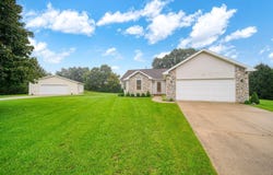 1239 Breezy Lane, Jackson, MI 49201