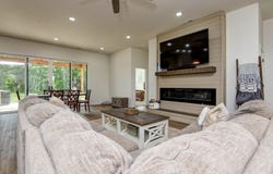 21696 Lawrence 1230, Aurora, MO 65605