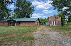 08 N Chickasaw St., Millerton, OK 74750