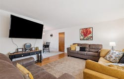 1237 Melrose Ave, IowaCity, IA 52246