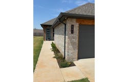 541 Wimbledon Road, Edmond, OK 73003