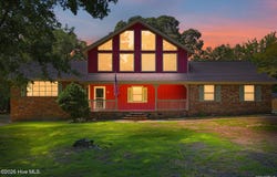 430 Hughes Road, Hampstead, NC 28443
