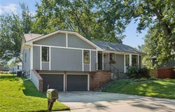 1201 Bristol Way, Liberty, MO 64068