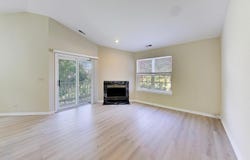 7107 S Stratton Lane, Gurnee, IL 60031