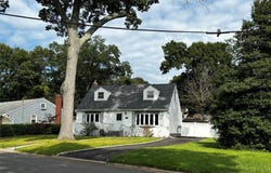 105 Rutledge Road, North Babylon, NY 11703