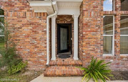 912 E Riverview Drive E, St. Marys, GA 31558