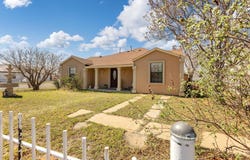 501 NE 3rd St, Andrews, TX 79714