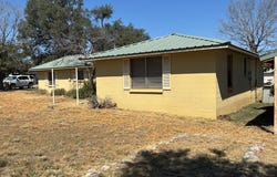 306 S Broadway, Rocksprings, TX 78880